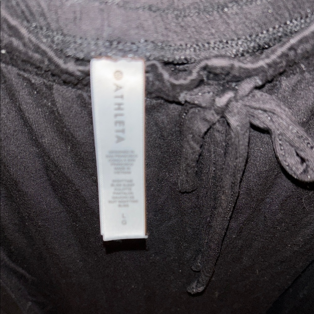Athleta black Wide-Leg knit Pants with drawstring waist- size L - Picture 2 of 4